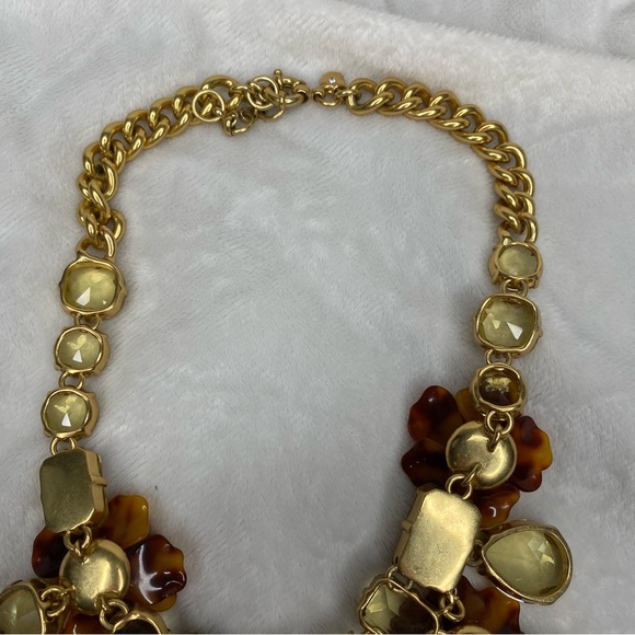 J. Crew Tortoise Shell Acrylic Rhinestone Flower Statement Necklace - Picture 15 of 16